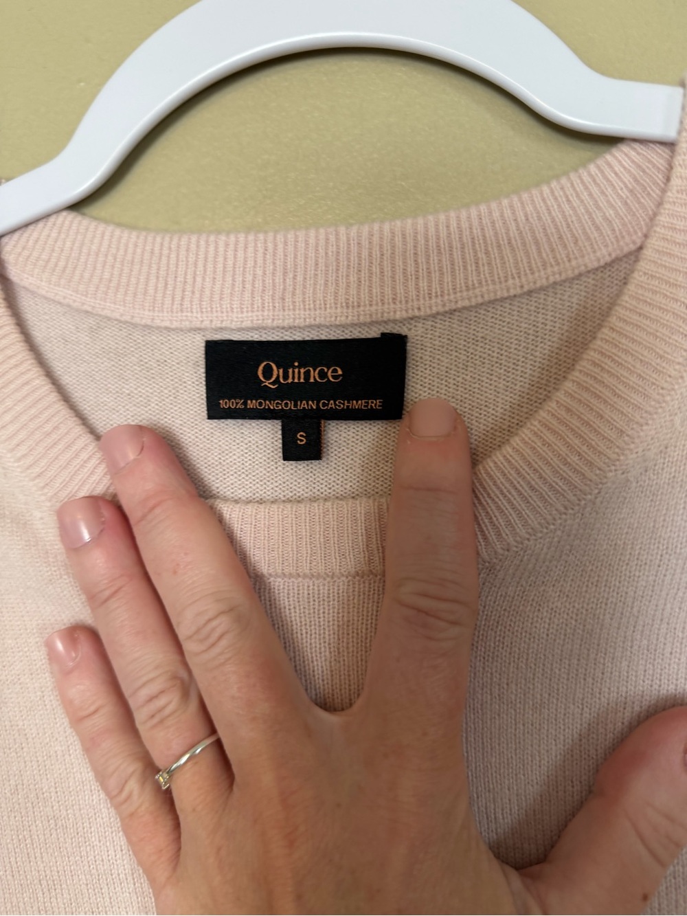 Quince Cashmere Pale Pink Crewneck Sweater - Picture 3 of 6
